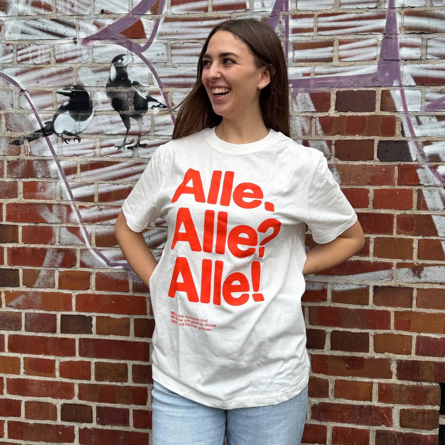 T-Shirt "Frei und Gleich" by muskat.design aus Bio-Baumwolle