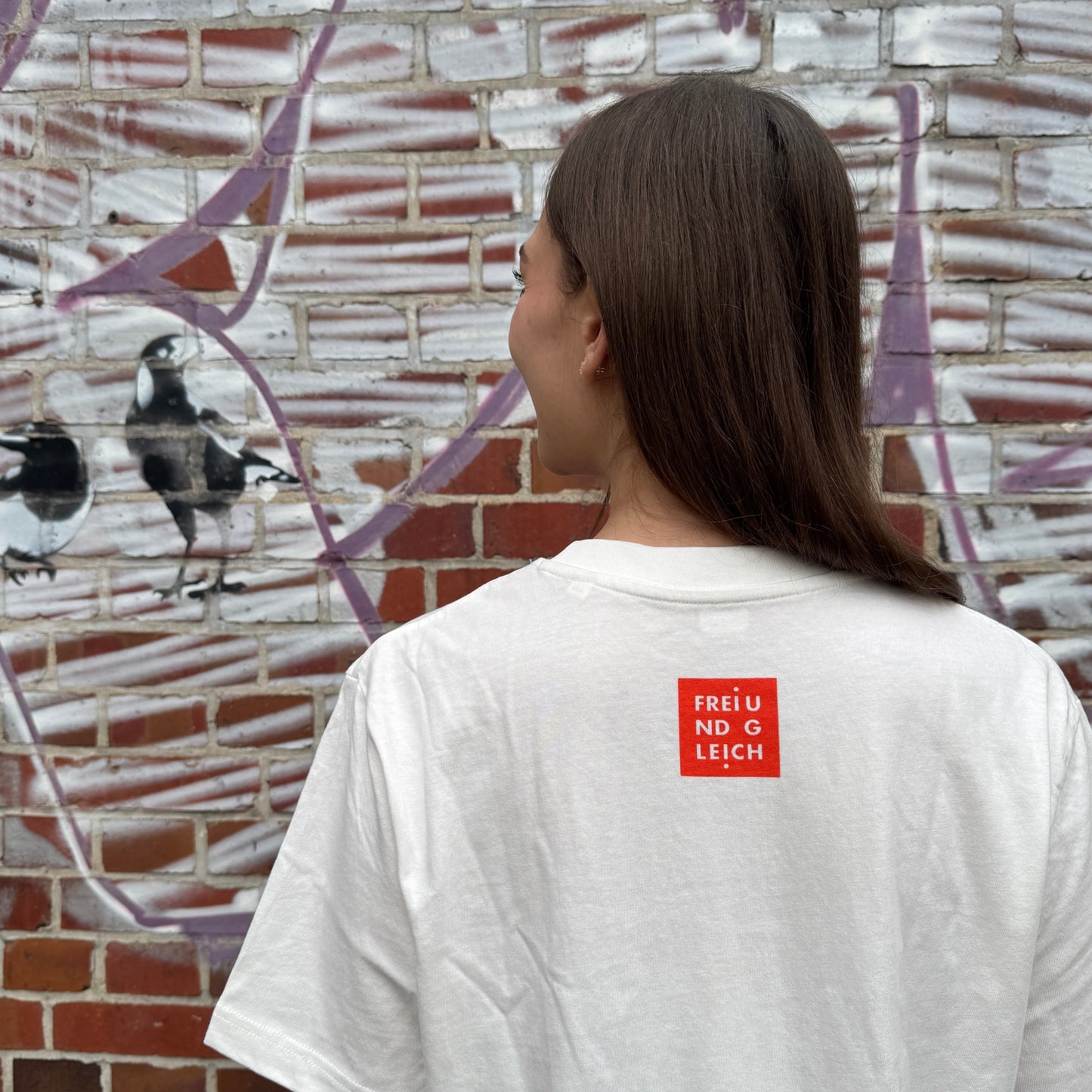 T-Shirt "Frei und Gleich" by muskat.design aus Bio-Baumwolle