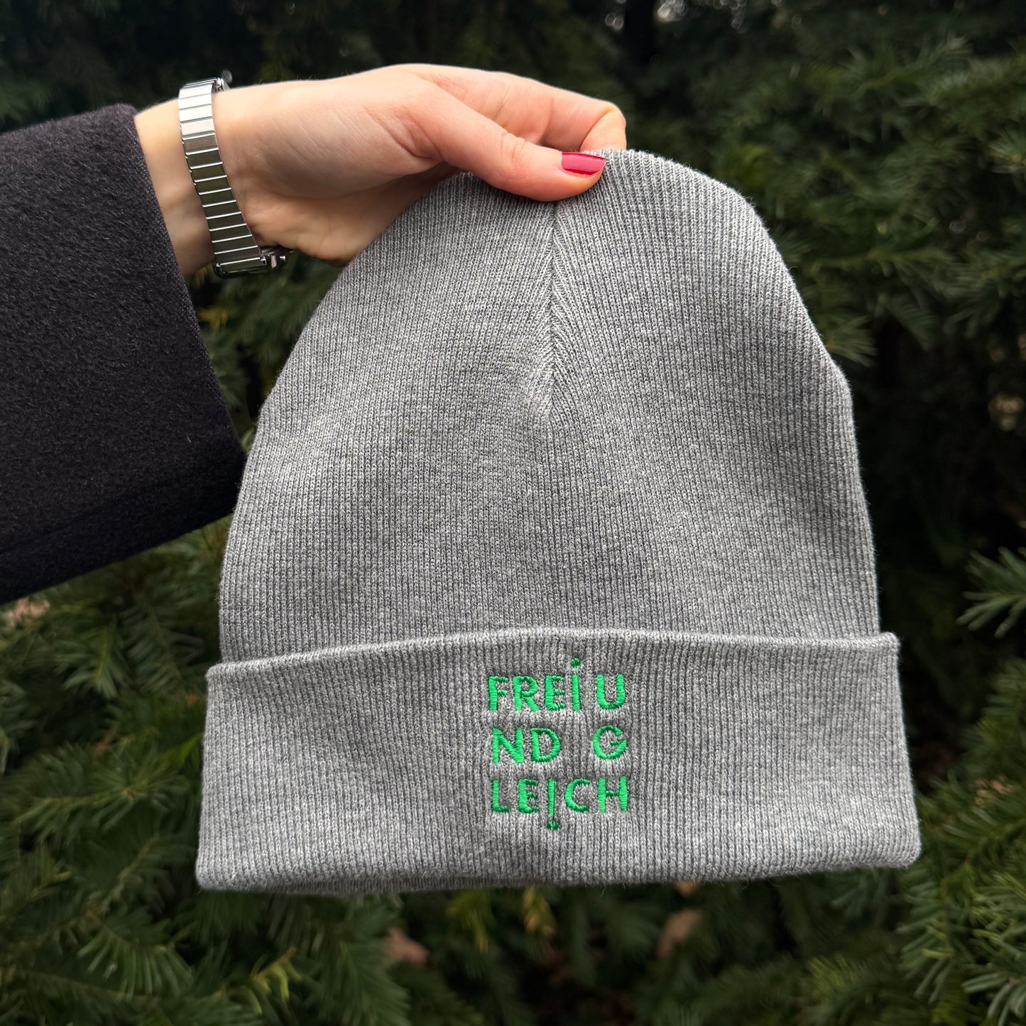 Mütze "Frei und Gleich" aus Bio-Baumwolle